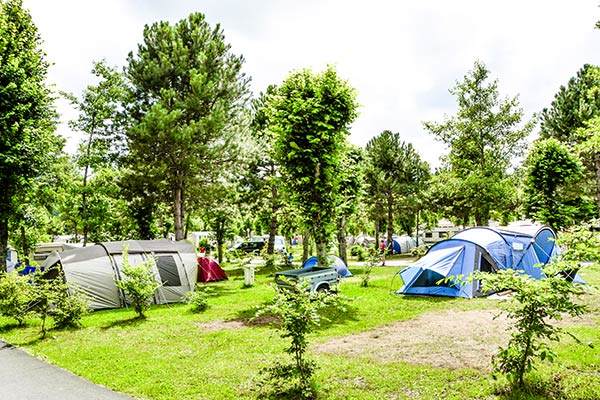louer emplacement camping auvergne